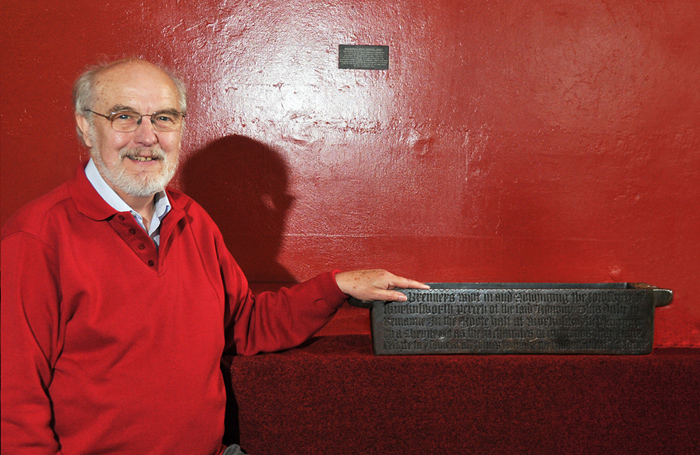Jim Rieuwerts with the Miners' Standard Dish at Wirksworth Barmoote Court, 2009.