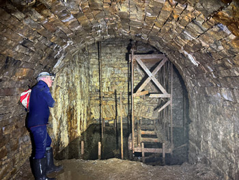 Mine cage in Sir Francis Level.