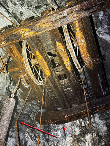 Cracked timber on the sheave wheel platform.